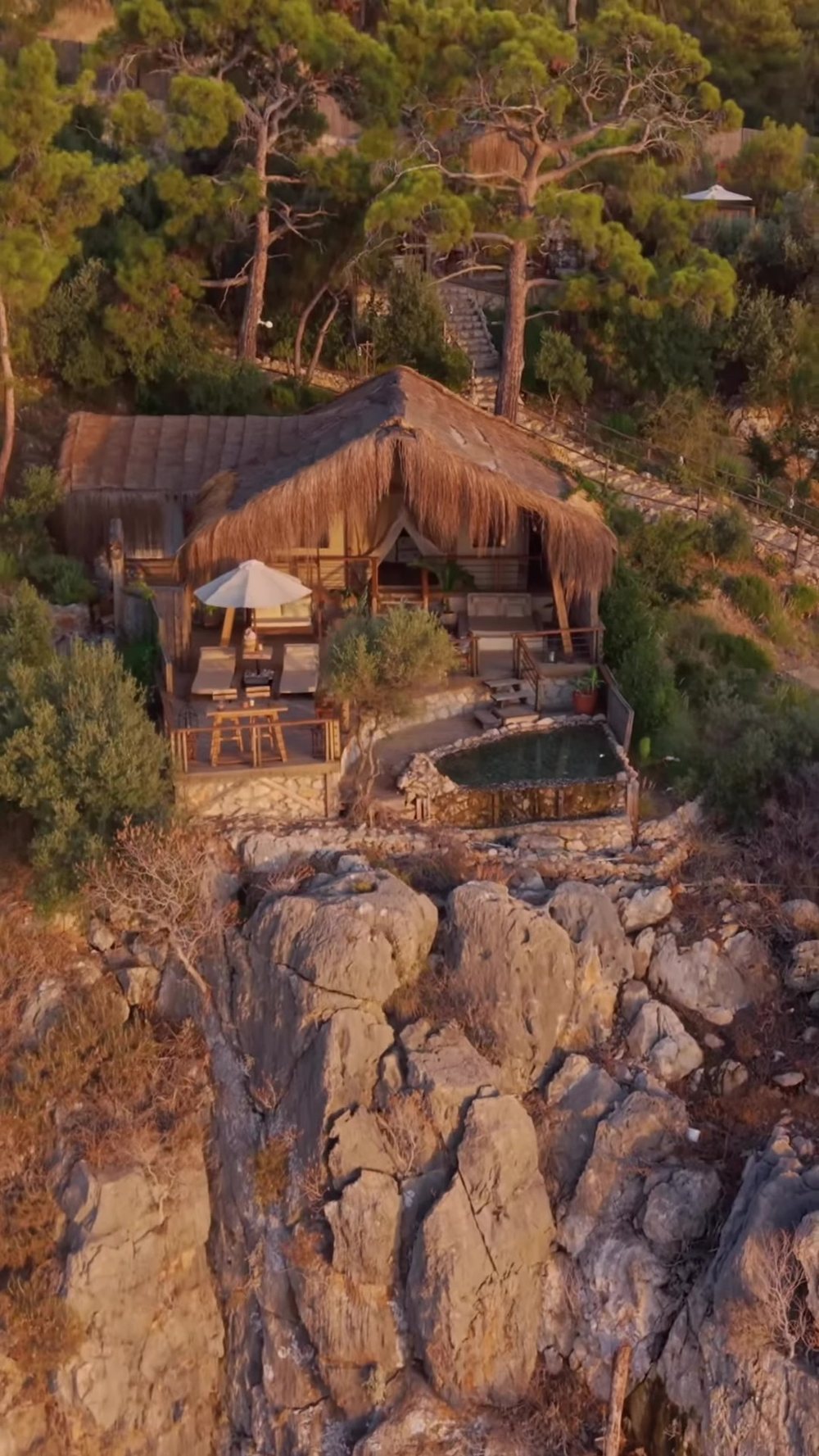 Tented suites on the cliff at Perdue